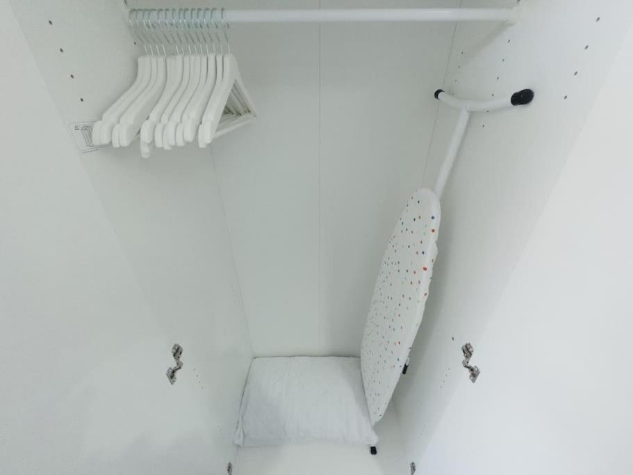 Cosy 1-Bed Flat 30Min To Central London & Parking Eksteriør bilde