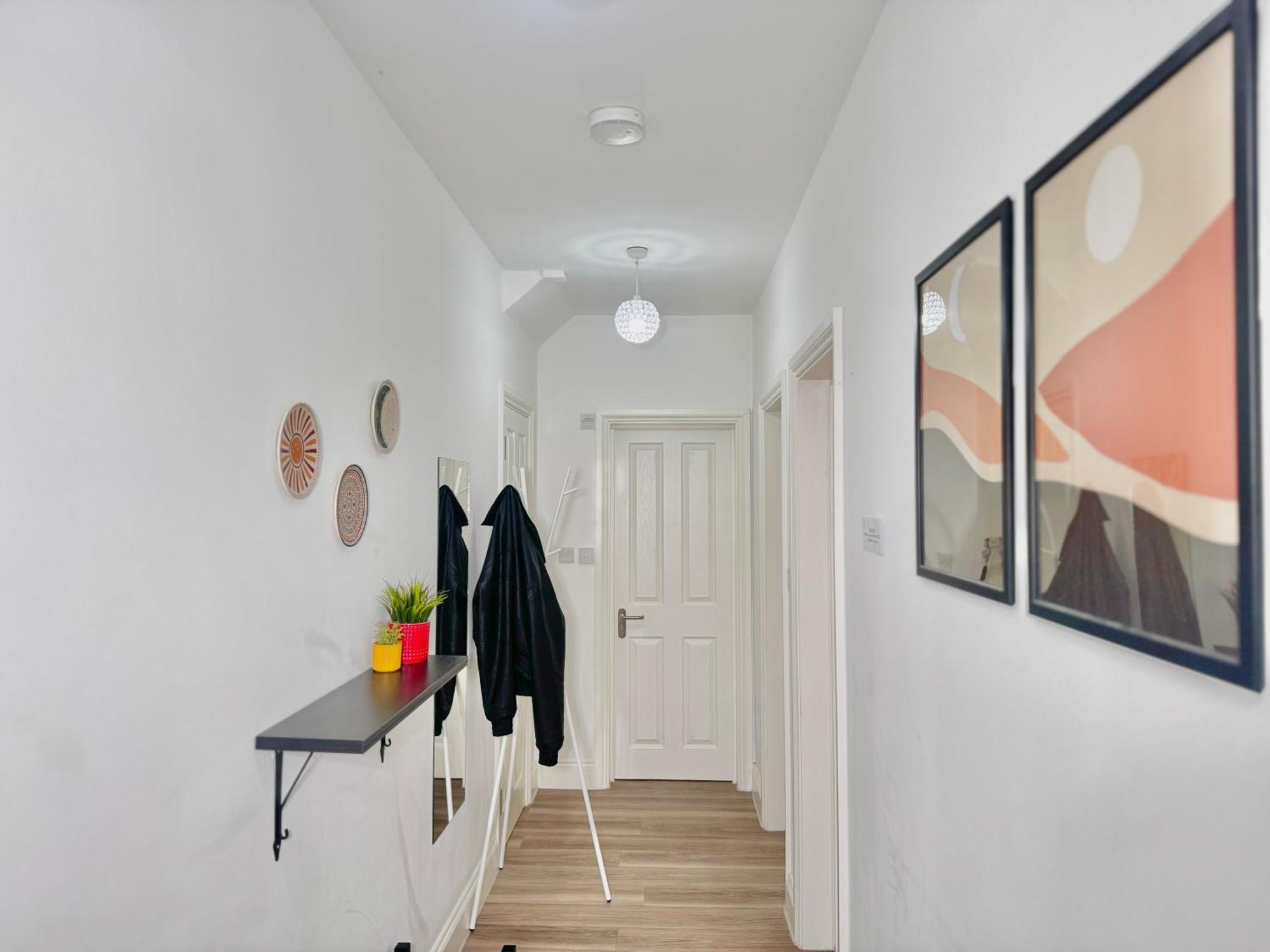 Cosy 1-Bed Flat 30Min To Central London & Parking Eksteriør bilde