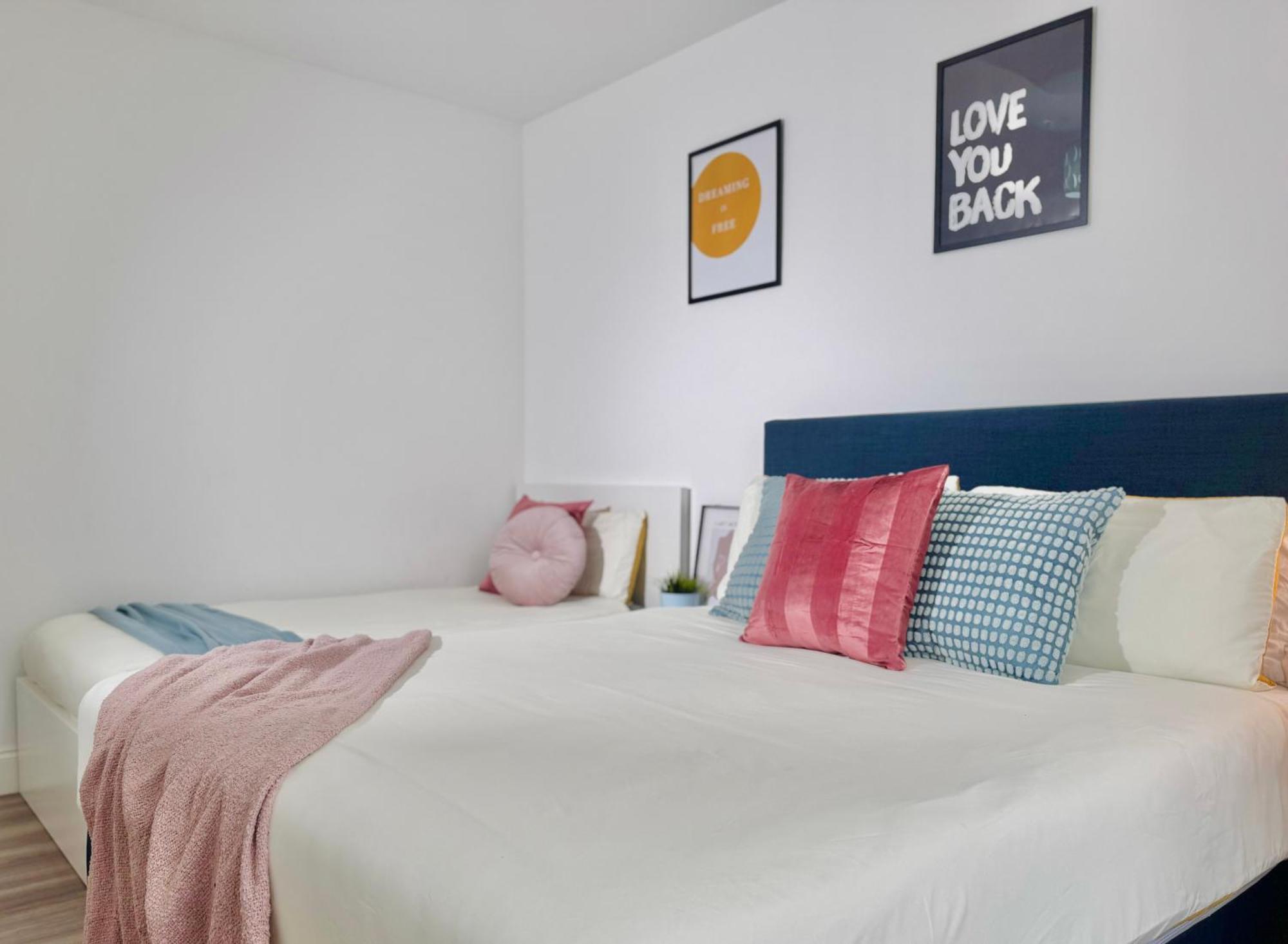 Cosy 1-Bed Flat 30Min To Central London & Parking Eksteriør bilde