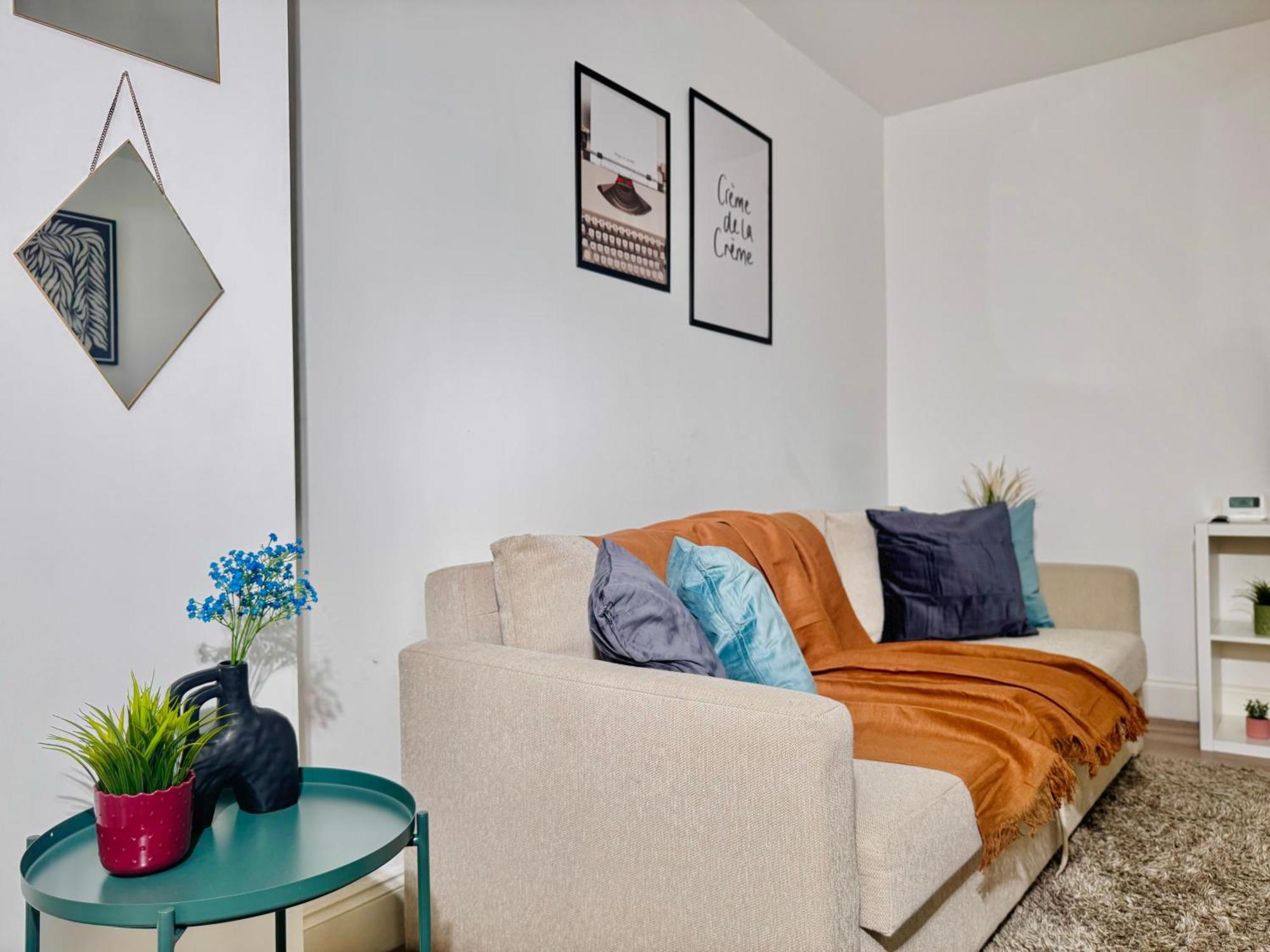 Cosy 1-Bed Flat 30Min To Central London & Parking Eksteriør bilde